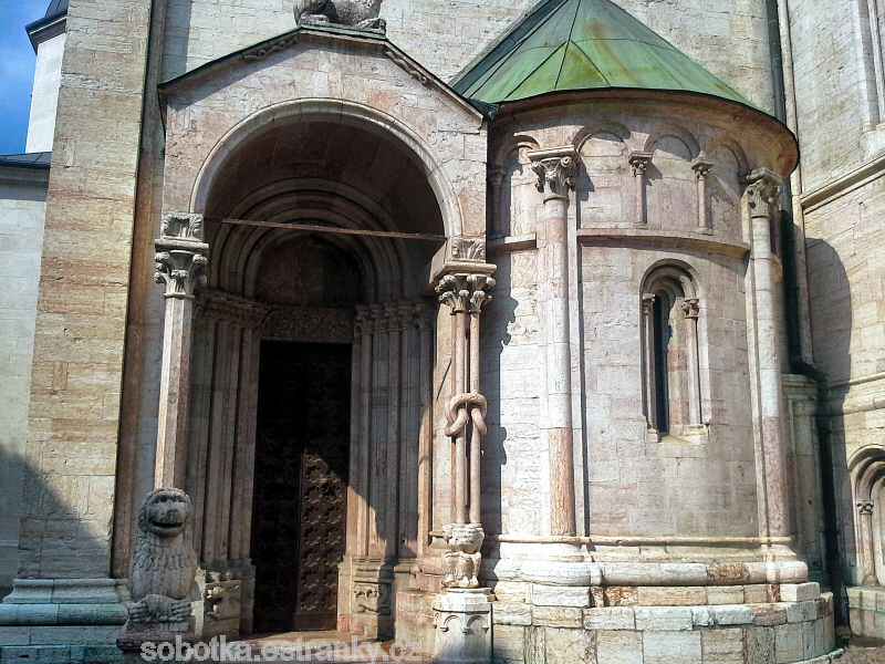 07_Trento_romanska_katedrala_di_San_Vigilio