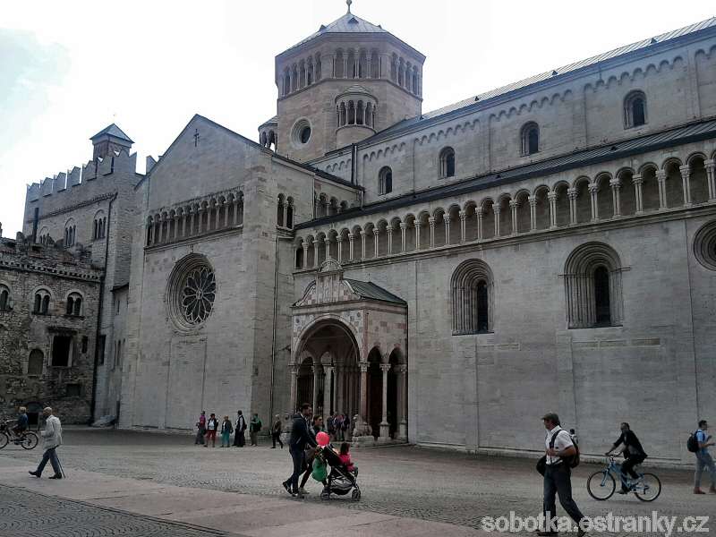 12_Trento_romanska_katedrala_di_San_Vigilio