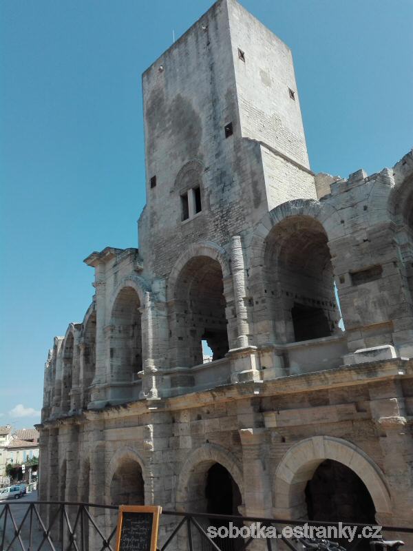 25_Arles_arena