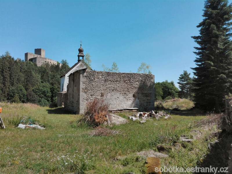 09_zriceniny_hradu_Pomezi_z_12_a_Landstejna_z_13_stoleti