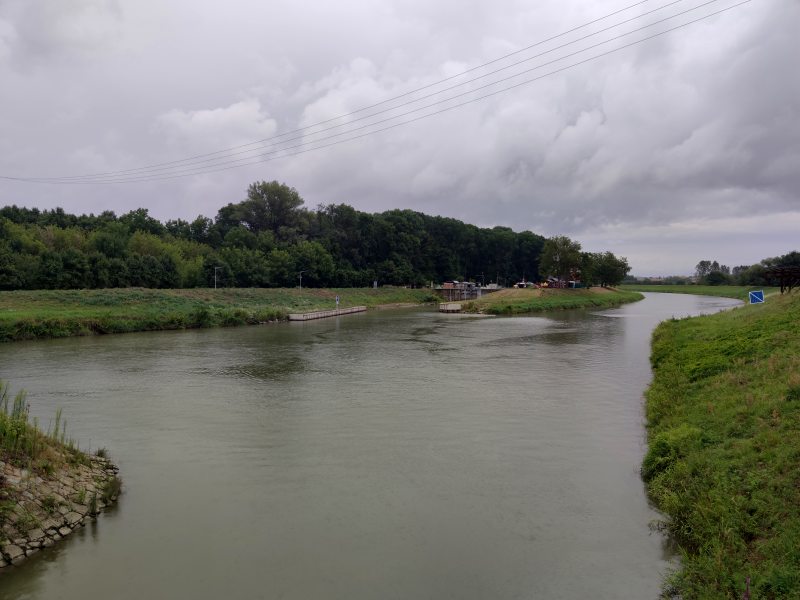 27_krizeni_Morava_batuv_kanal_142941_