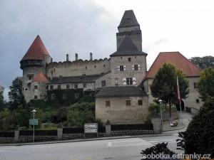 18_heidenreichstein_hrad.jpg
